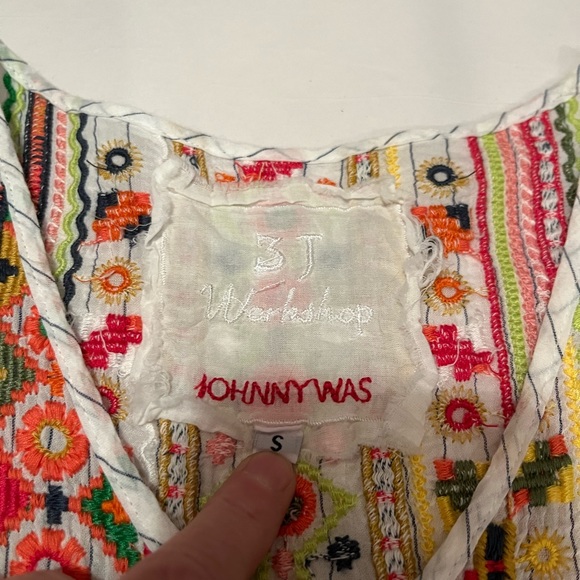 Johnny Was white embroidered blouse size S - Picture 7 of 10